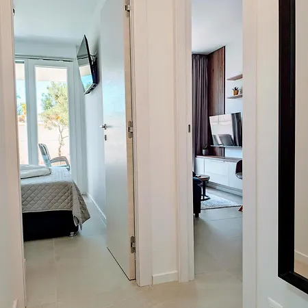 Apartment Design Split