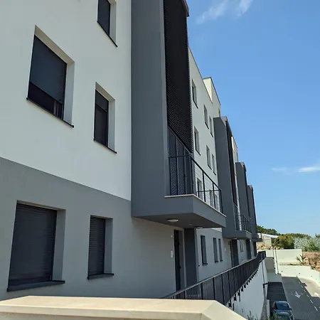 Apartment Design Split